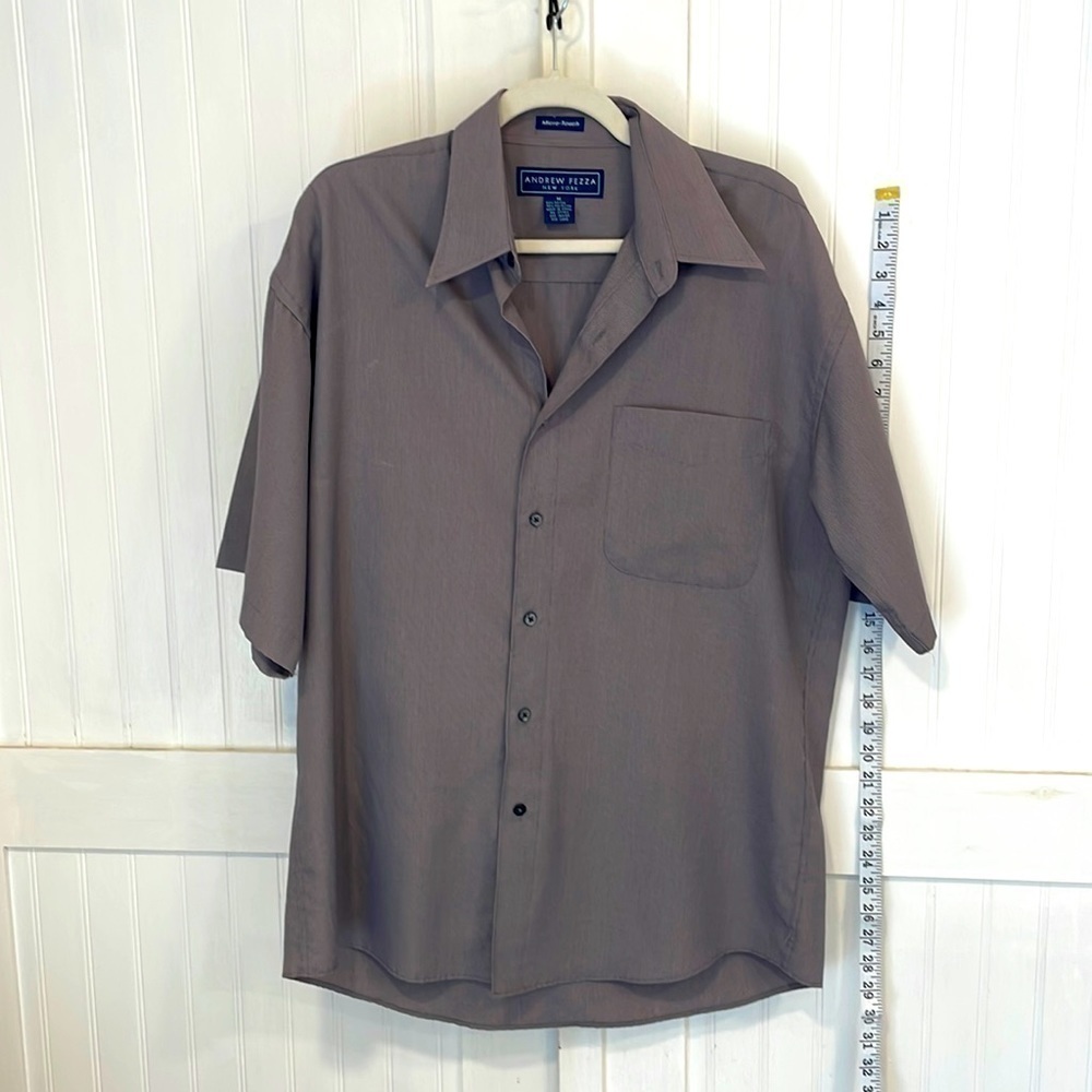 Andrew Fezza micro-touch short sleeve gray button down size M